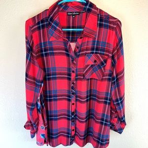 Tolani Collections Women’s Red Plaid/Floral Long Sleeve Shirt. Sz MP
